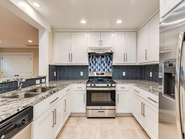 Primary Photo - 4500 Mt Vernon Dr