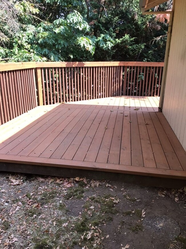 Building Photo - 3BD Home in Rose Village Neighborhood - Cl...