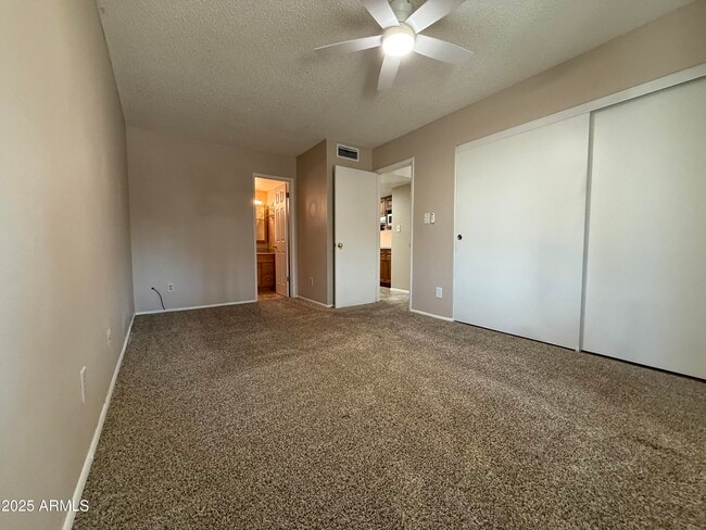 Building Photo - 2650 W Isabella Ave
