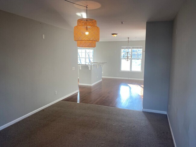 Building Photo - 1505 Walnut View Dr