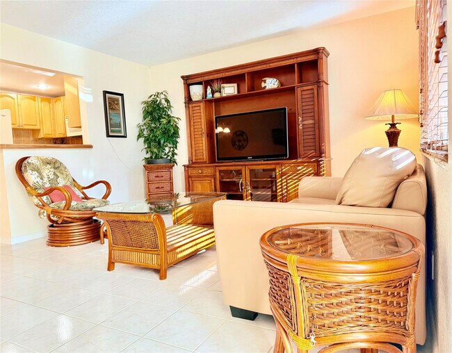 Building Photo - 42 Tilford C