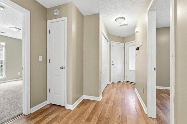 Building Photo - 3BR Home Walkable to Downtown Zebulon with Fenced Yard
