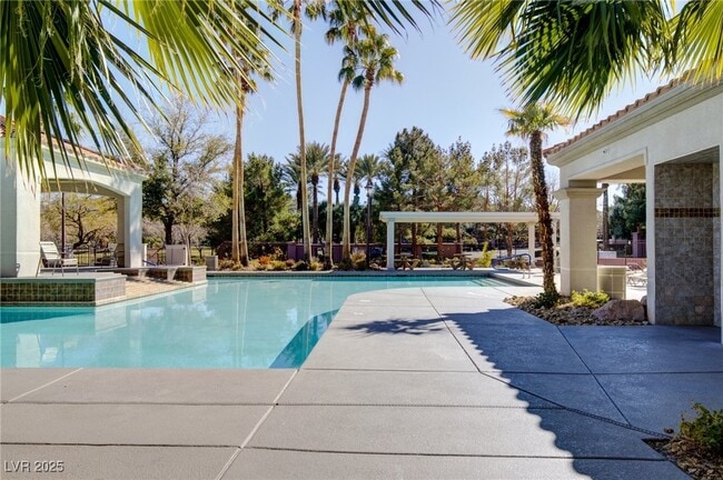 Building Photo - 162 Mountainside Dr