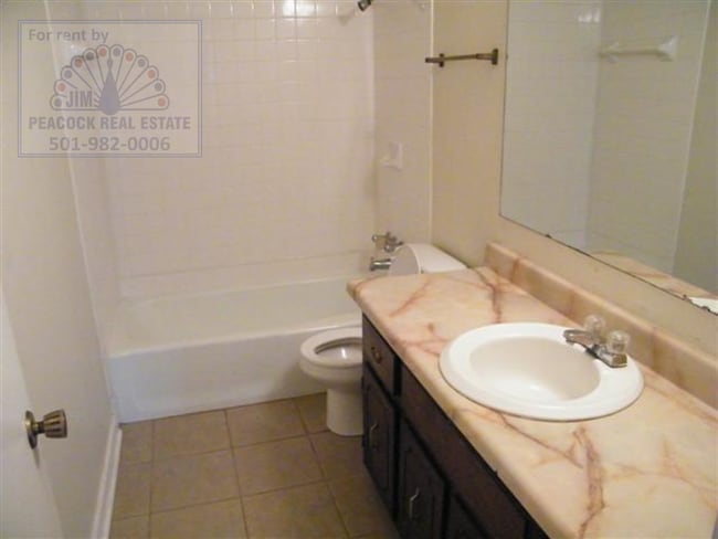 Building Photo - 1811 Neely St