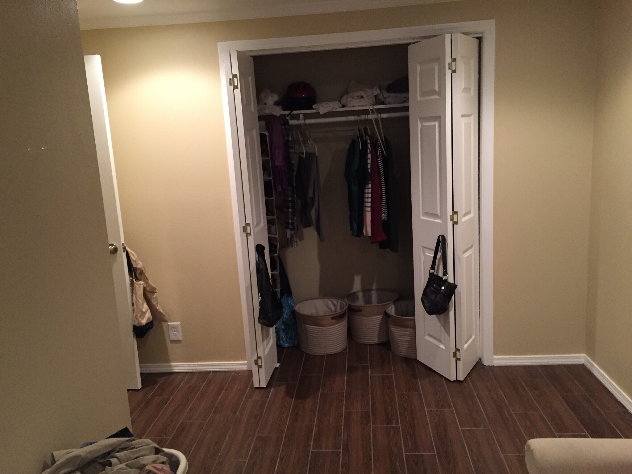 Closet bedroom2 - 1441 S Frisco Ave