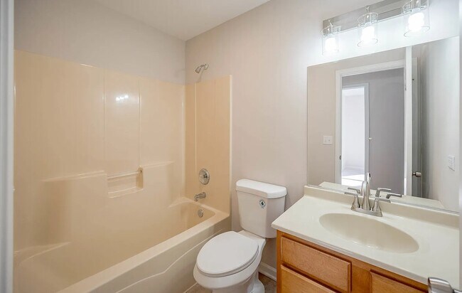 Building Photo - 2126 Kingsmill St