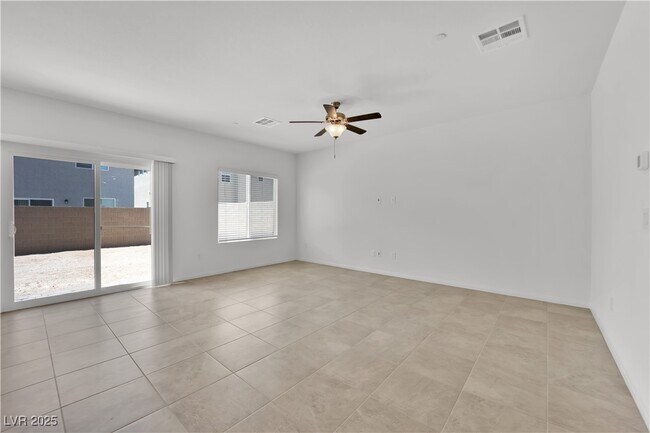 Building Photo - 4567 Merlot Hls Ave