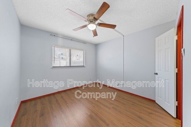 Building Photo - 7919 Wayside Trail