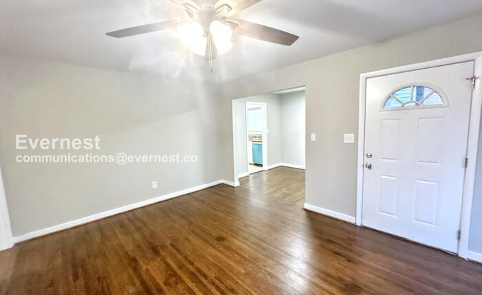 Building Photo - 244 E Haven Dr