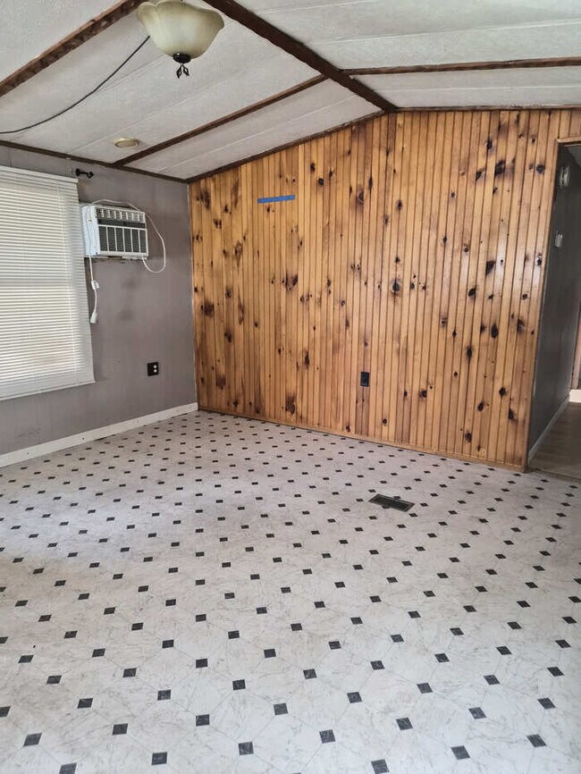 Building Photo - 58 Peebles Ln