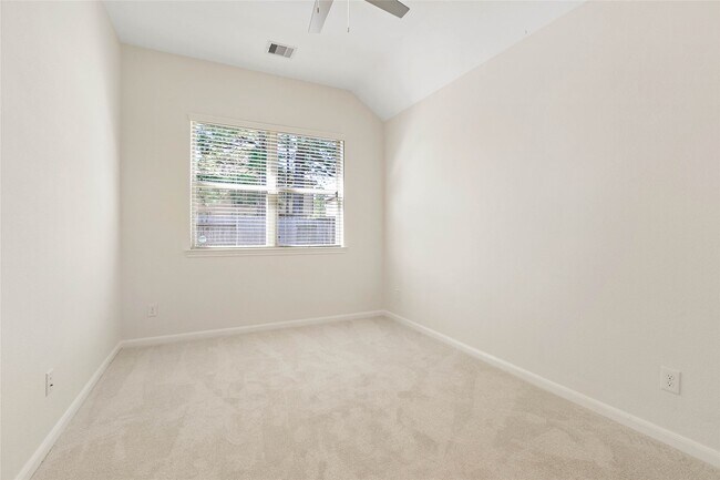 Building Photo - 35 E Wolf Cabin Cir