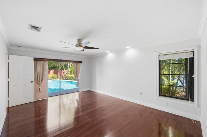 Building Photo - 6488 Pond Apple Rd