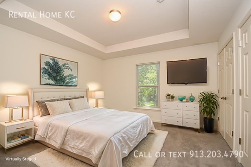 Building Photo - 5904 Perry-