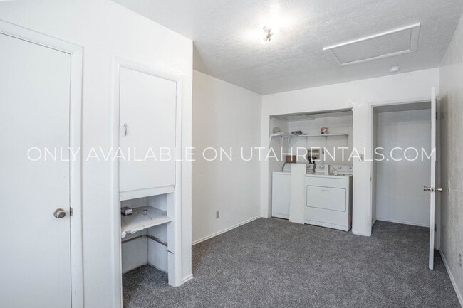 Building Photo - 131 E 300 S