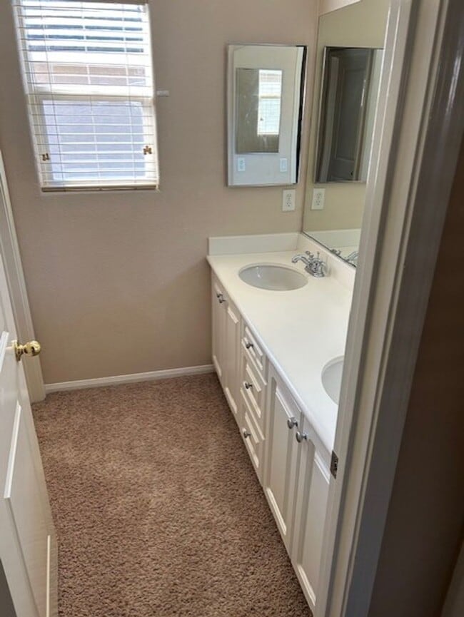 Building Photo - worthington