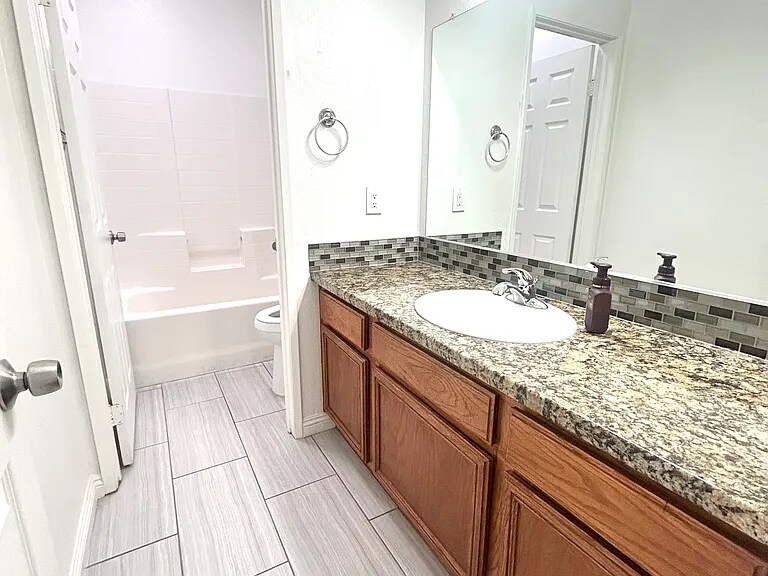 Building Photo - 29912 Cool Meadow Dr