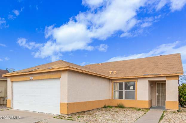 Building Photo - 11800 W Bloomfield Rd