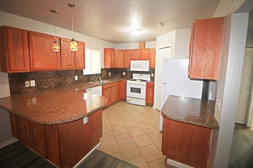 Building Photo - 819 Zachry Dr