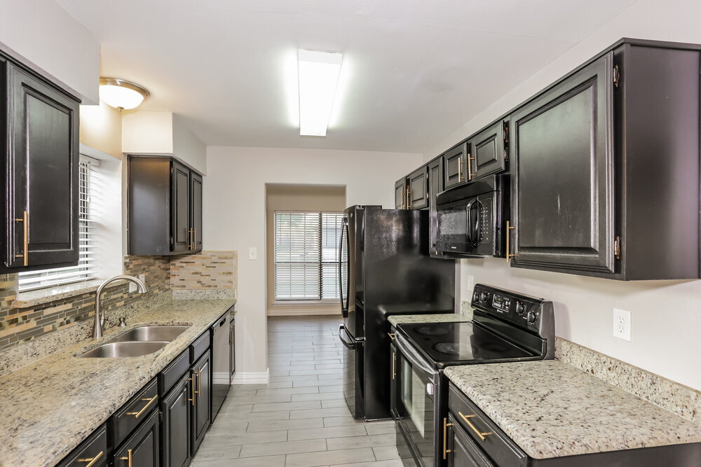 Building Photo - 216 Mesa Wood Dr