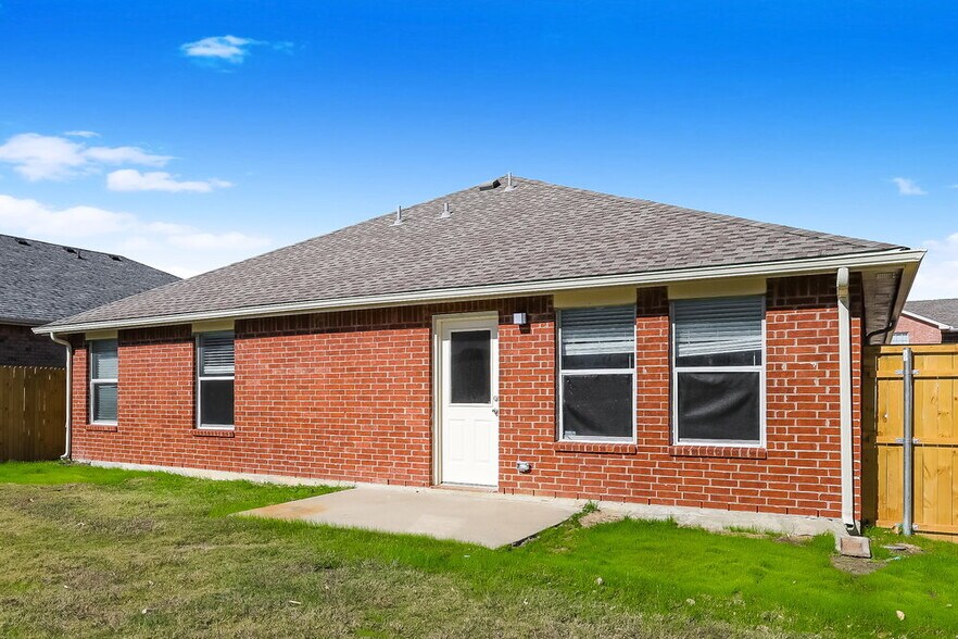 Building Photo - 1428 Waterford Dr