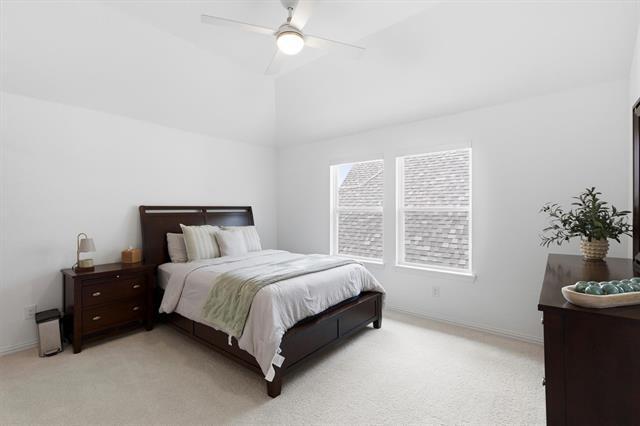 Building Photo - 10720 Canoe Dr