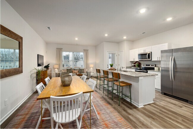 Building Photo - 3705 Lori Ln