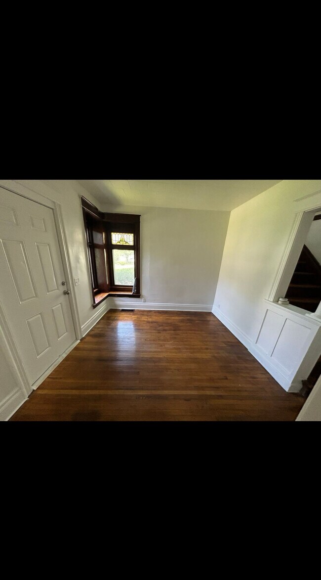 Building Photo - 651 Garson Ave