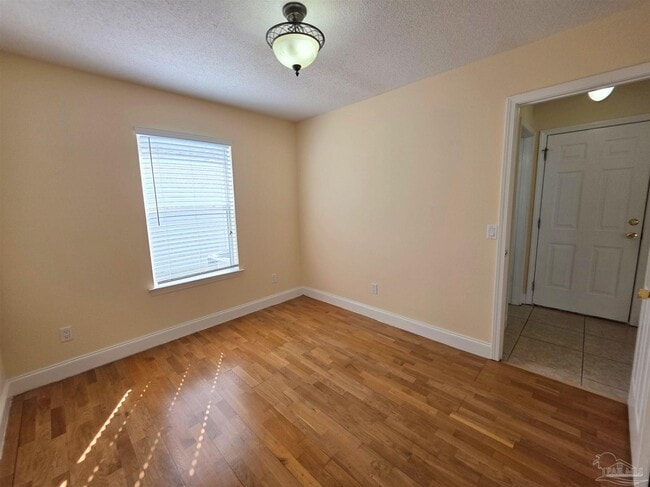 Building Photo - 1028 Antigua Cir