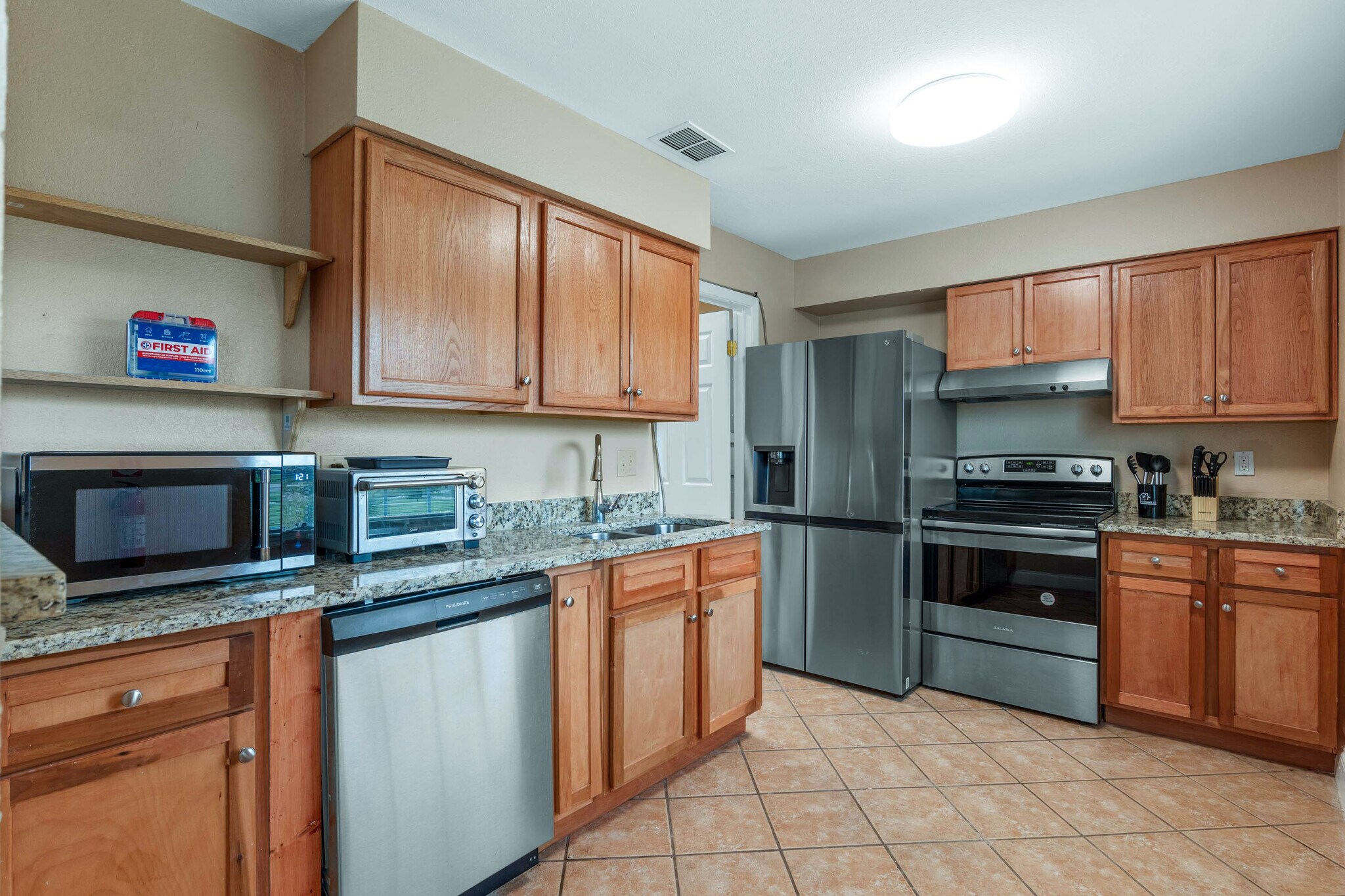 Building Photo - 333 Amador Cir