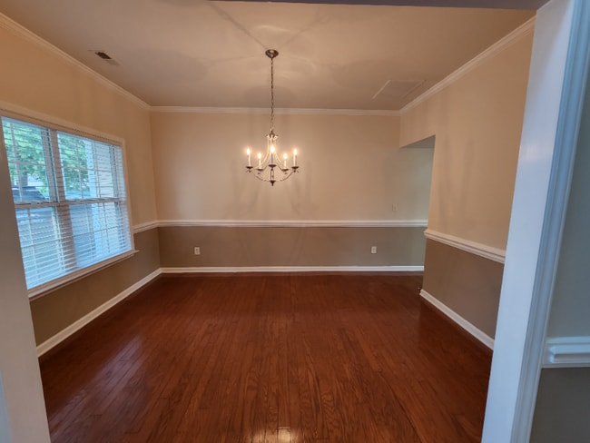 Building Photo - 317 Timber Meadow Lake