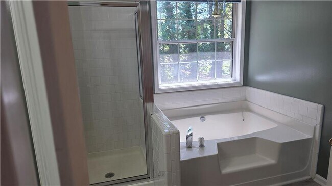 Building Photo - 2994 Hickory Run Cir NW