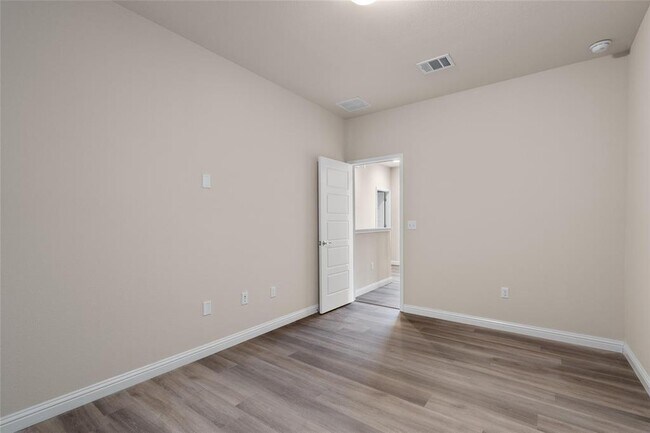 Building Photo - 6907 Idea Rd