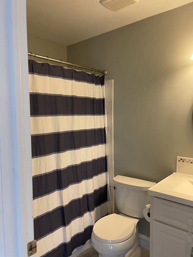 Building Photo - 7527 Broken Staff