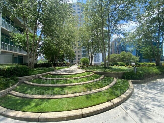 Building Photo - 950 W Peachtree St NW