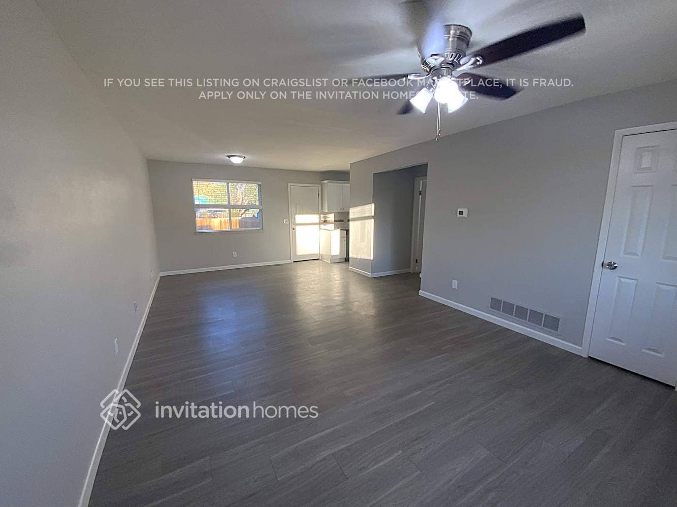 Building Photo - 10433 Holland Pl