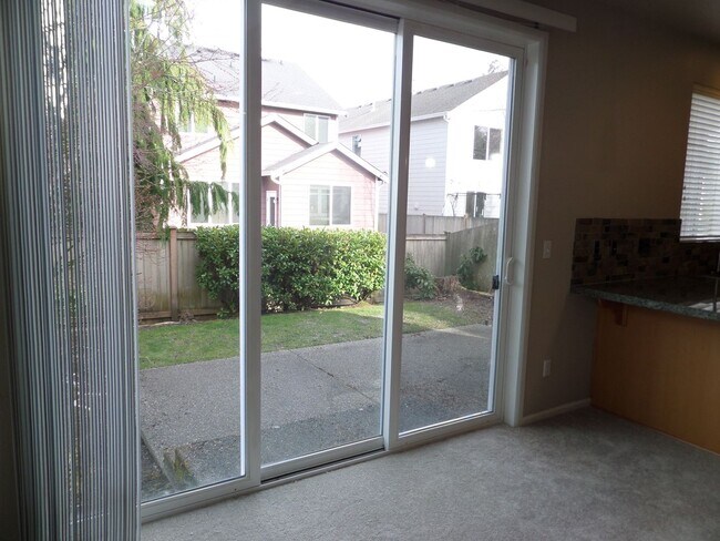 Building Photo - Gorgeous 3 Bedroom Home in Fantastic Bothell Location!