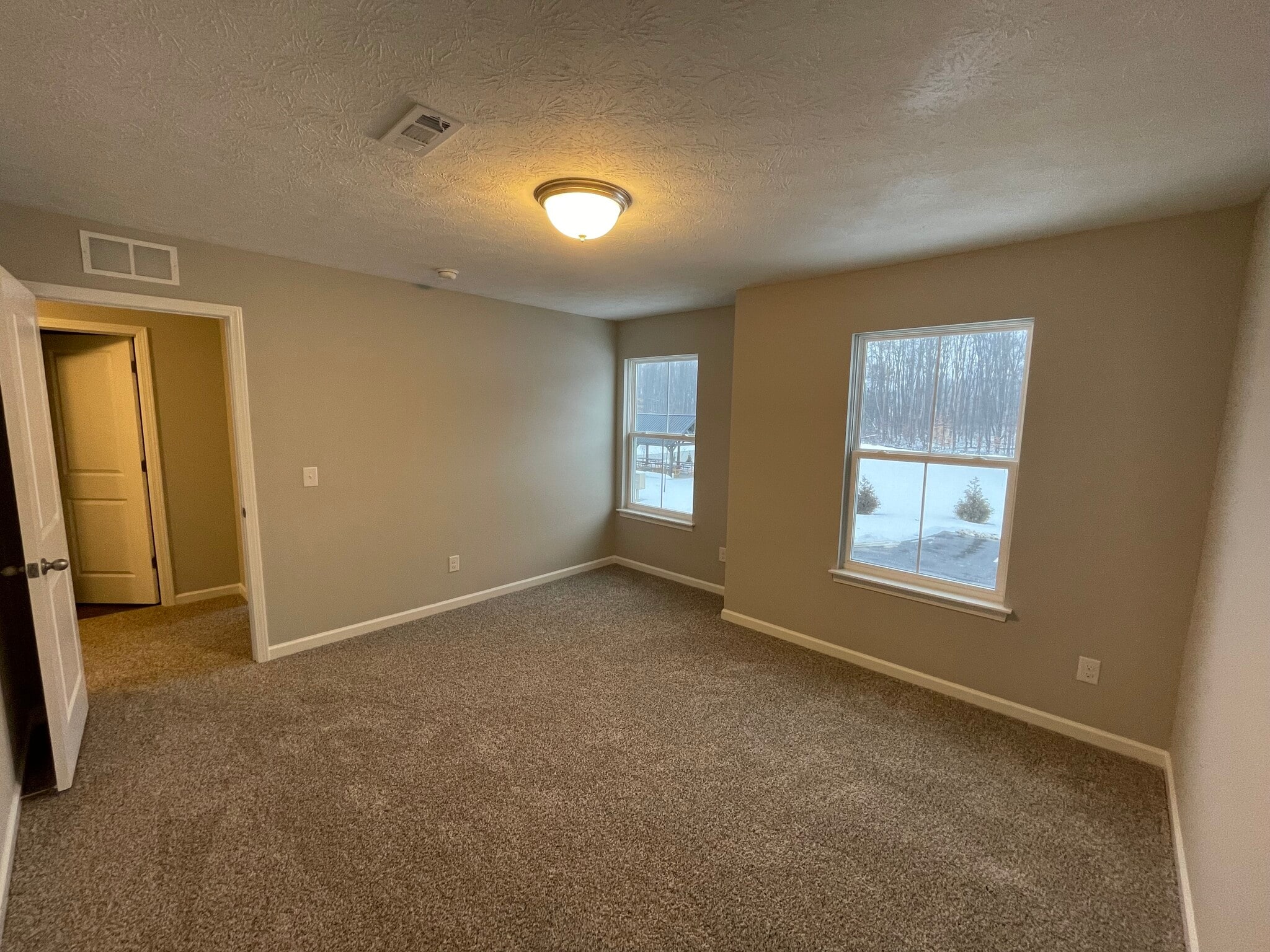 Building Photo - 3470 Magnolia Ln