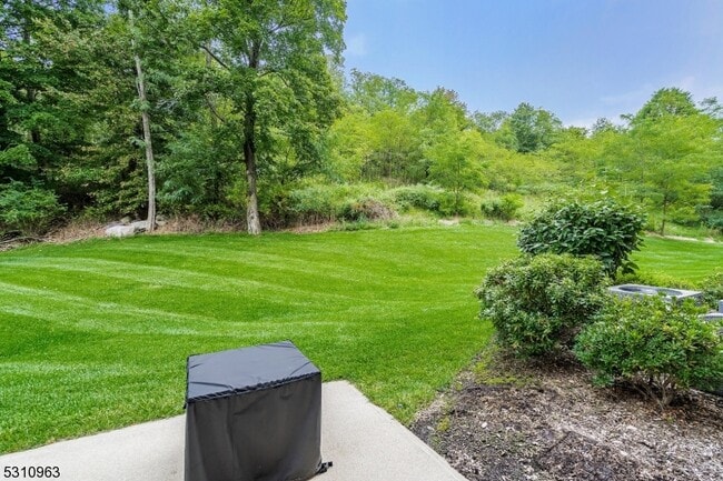 Building Photo - 503 Waterview Ct