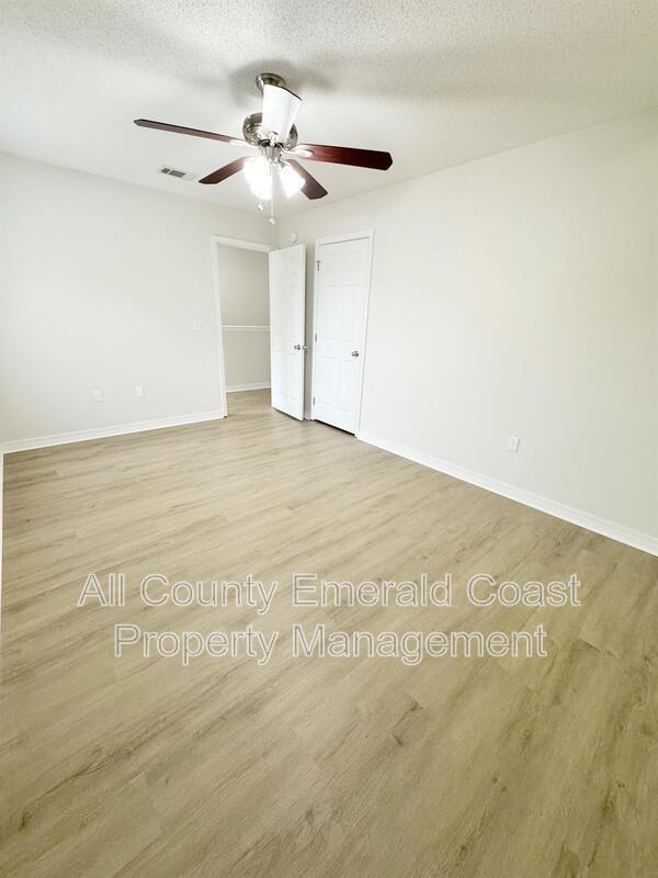 Building Photo - 293 Dahlquist Dr