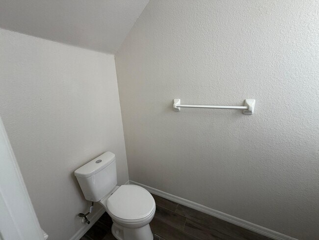 Building Photo - 2003 Claudia Ln