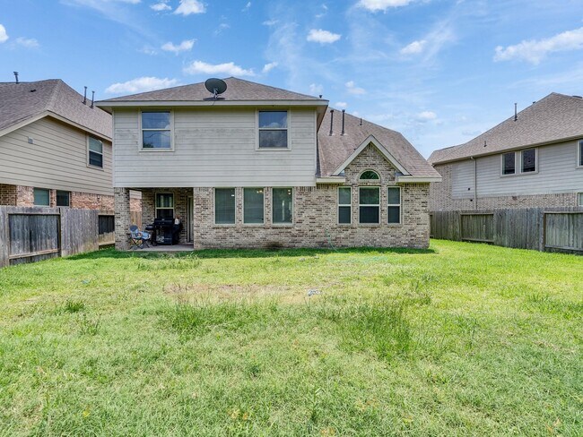 Building Photo - 26922 Skylark Blf Trl