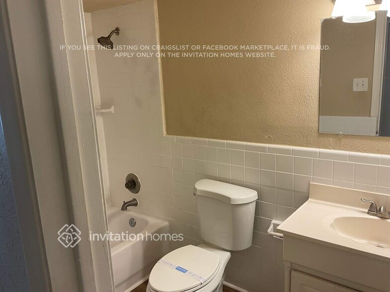 Building Photo - 5316 Nash Dr