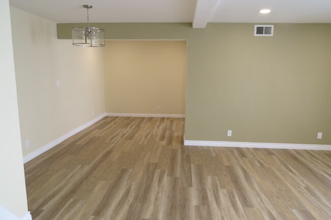 Building Photo - 357 E Providencia Ave