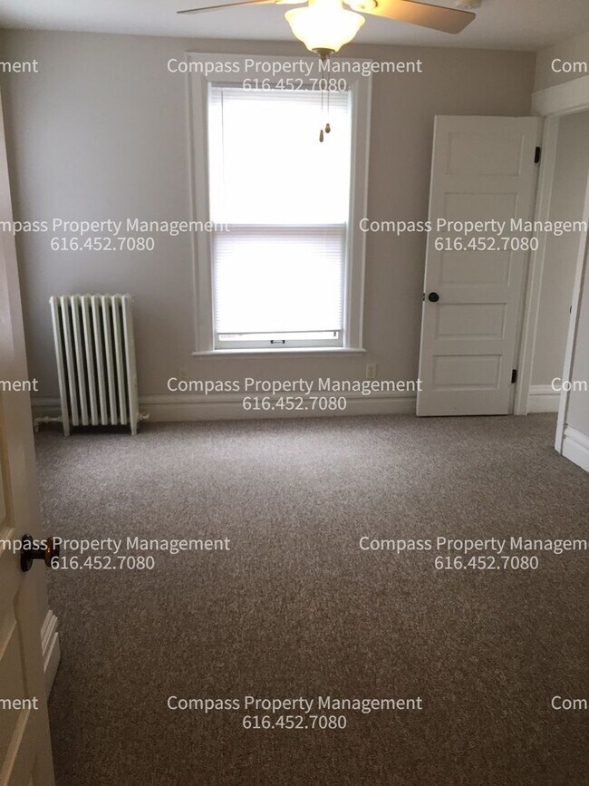 Building Photo - 543 Union Ave SE