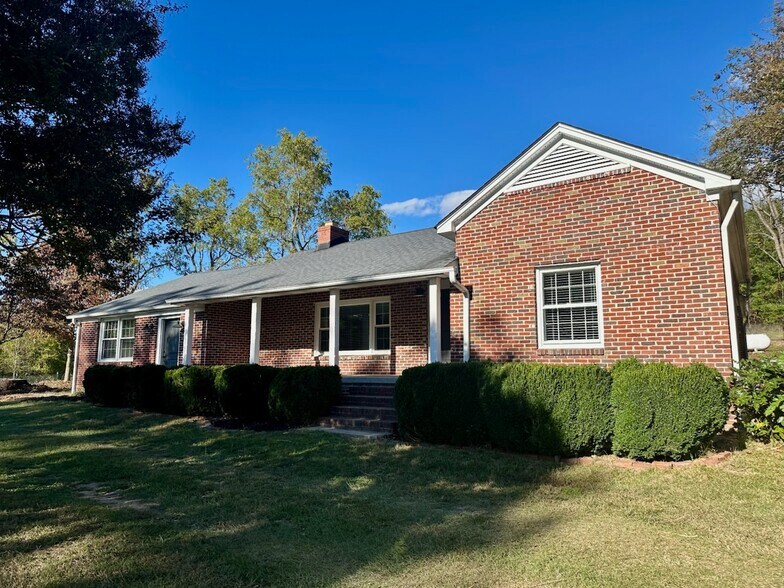 Recent Update: Square front porch columns - 250 Bailey Mill Rd
