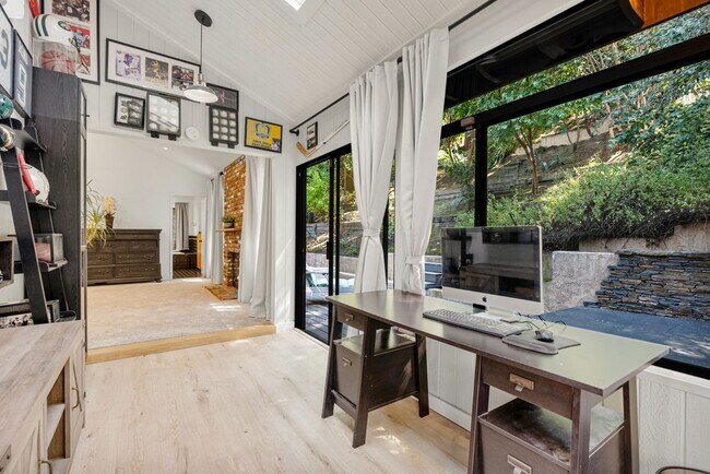 Building Photo - 4006 Milaca Pl