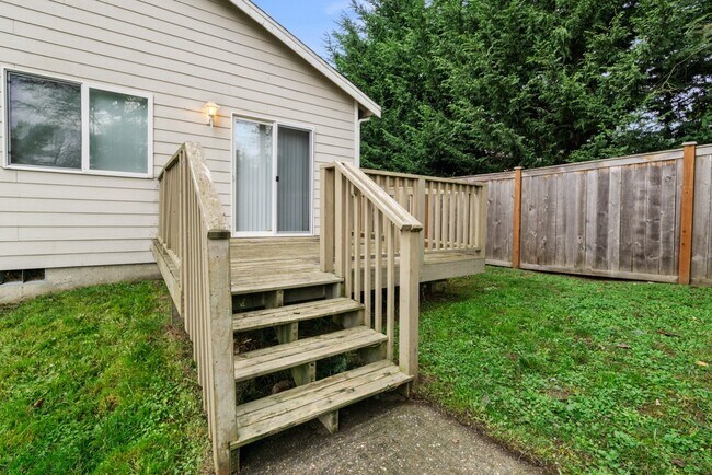 Building Photo - 2207 S 252nd Pl