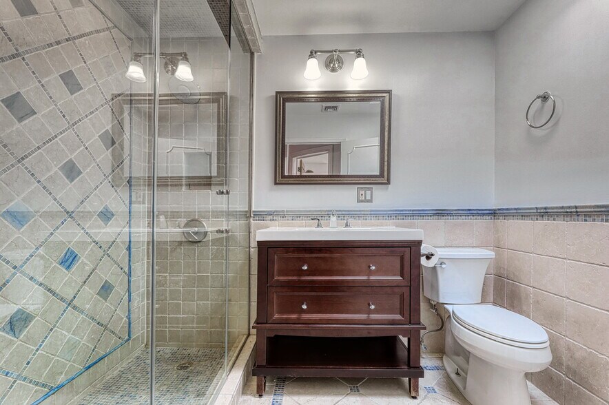 Building Photo - 91 Chestnut Ridge Rd