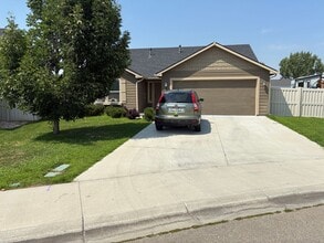 Building Photo - 2214 E Elm Grove Dr