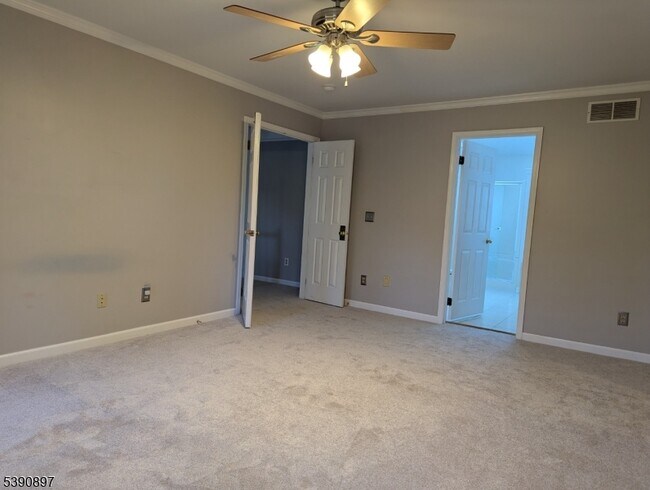 Building Photo - 25 St Andrews Dr